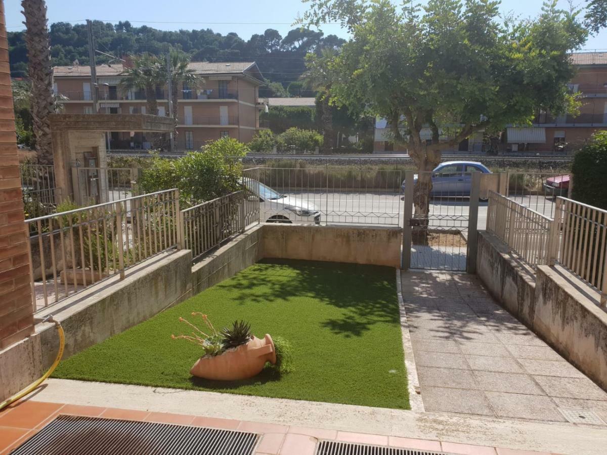 Appartamento Emilia Cupra Marittima Dış mekan fotoğraf